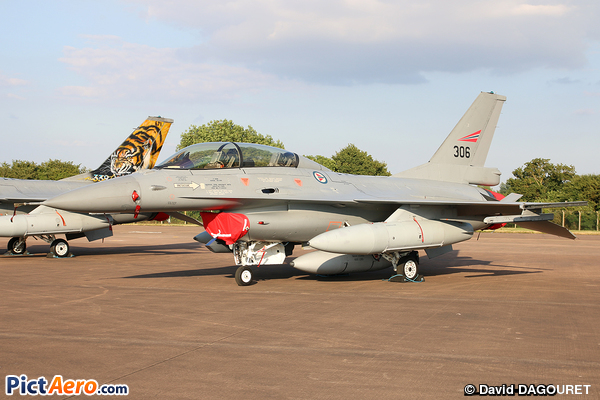 General Dynamics F-16BM Fighting Falcon (Norway - Air Force)