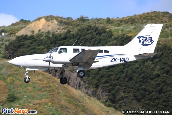 Cessna 402C Businessliner (Ridge Air)