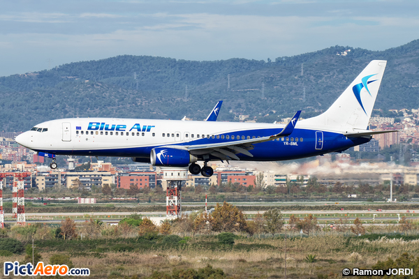 Boeing 737-82R (Blue Air)