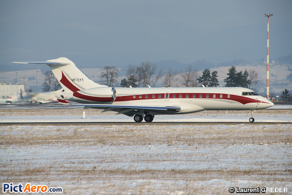 Bombardier BD-700 1A10 Global Express XRS (Gama Aviation)