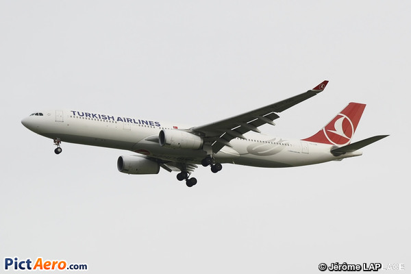 Airbus A330-343 (Turkish Airlines)