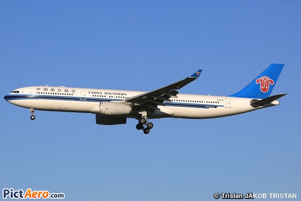 Airbus A330-343X (China Southern Airlines)