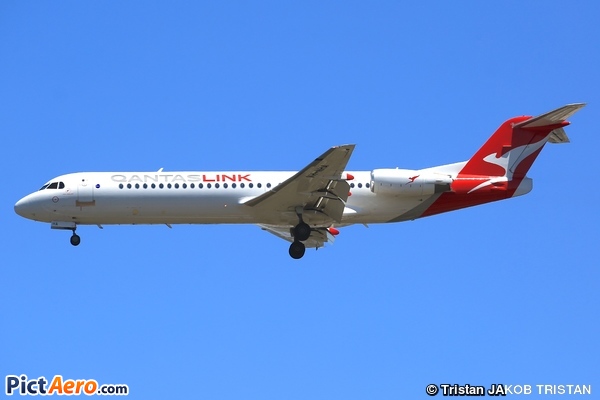 Fokker 100 (F-28-0100) (QantasLink (Network Aviation))