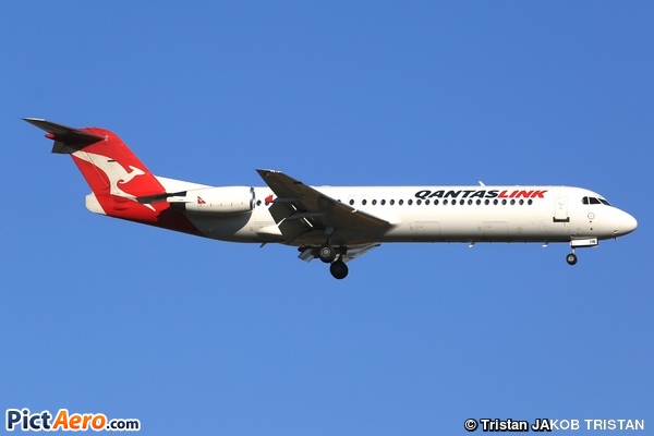 Fokker 100 (F-28-0100) (QantasLink (Network Aviation))