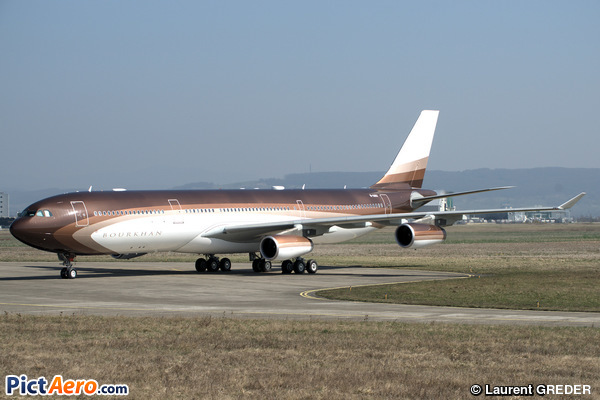 Airbus A340-313X (Klaret aviation)