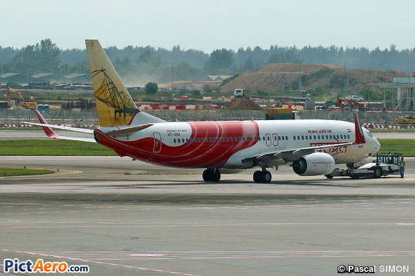 Boeing 737-86N/WL (Air India Express)