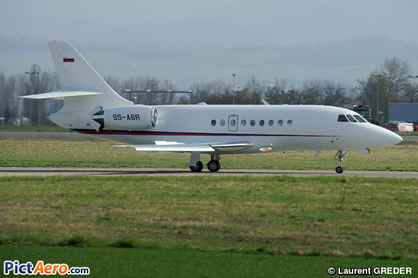 Dassault Falcon 2000EX (Slovenia - Presidential Fleet)