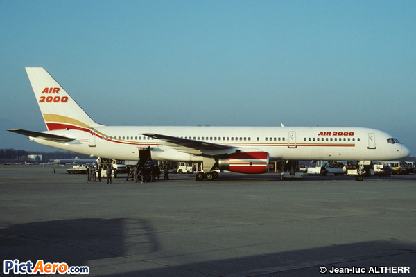 Boeing 757-28A/SF (Air 2000)