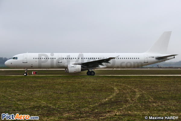 Airbus A320-211 (Titan Airways)