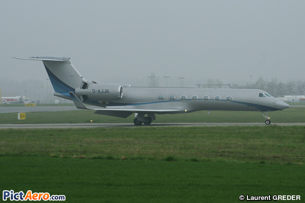 Gulfstream Aerospace G-550 (G-V-SP) (Windrose Air Jetcharter GmbH)