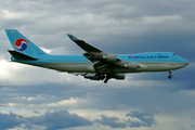 Boeing 747-4B5/ERF