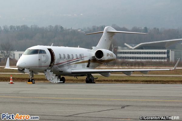 Bombardier BD-100-1A10 Challenger 300 (Jet Story)