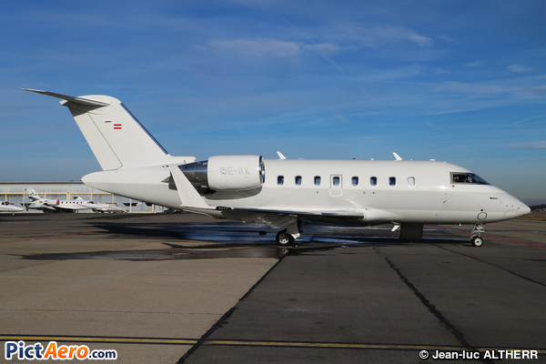 Canadair CL-600-2B16 Challenger 605 (Laudamotion Executive)
