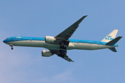 Boeing 777-306/ER (PH-BVN)