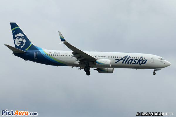 Boeing 737-990/ER (Alaska Airlines)