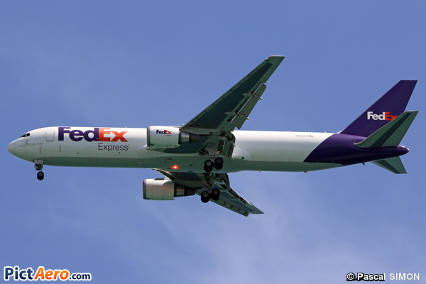 Boeing 767-3S2F(ER) (FedEx Express)