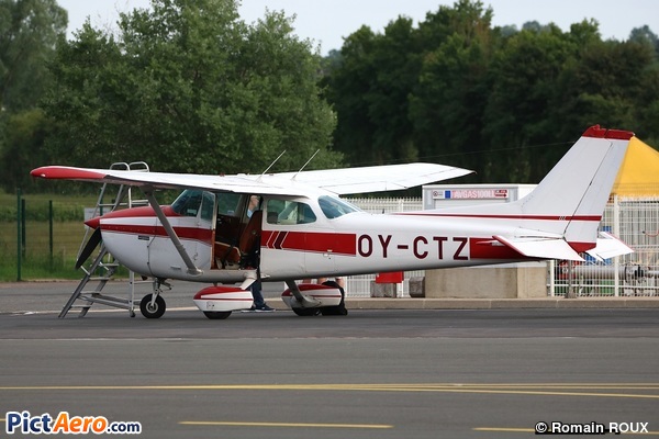 Cessna 172M Skyhawk (Midtjysk Flyveklub)