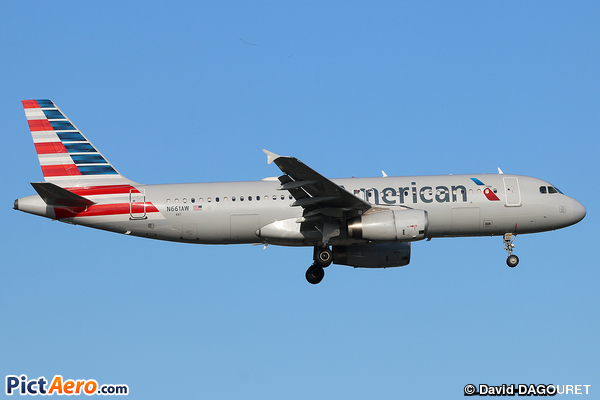 Airbus A320-232 (American Airlines)