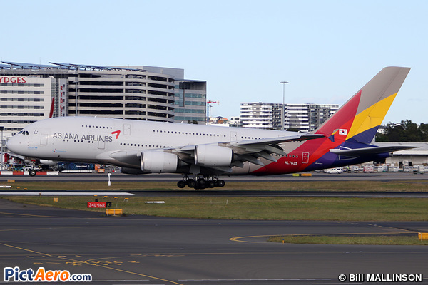 Airbus A380-841 (Asiana Airlines)