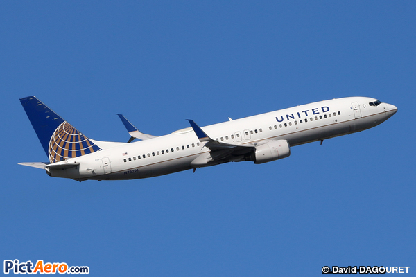 Boeing 737-824/WL (United Airlines)