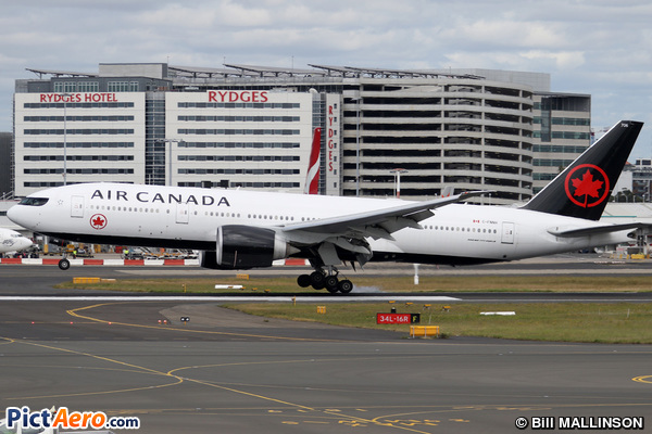 Boeing 777-233/LR (Air Canada)