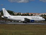 Airbus A320-214 (CS-TRO)