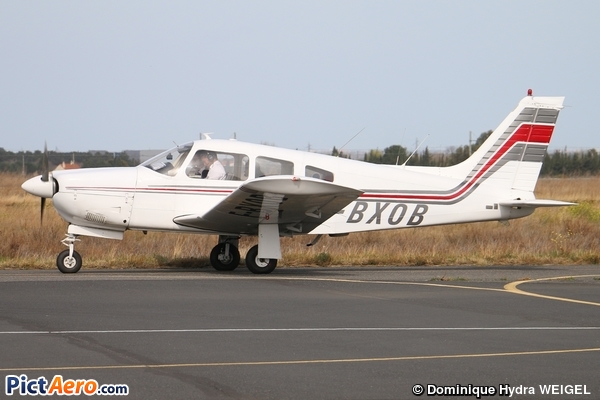Piper PA-28 R-200 Cherokee Arrow II (Aéropyrénées)