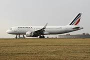 Airbus A320-214/WL 
