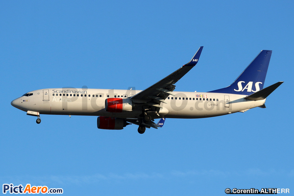 Boeing 737-86N (Scandinavian Airlines (SAS))