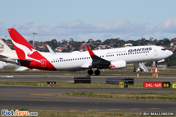 Boeing 737-838/WL (Qantas)