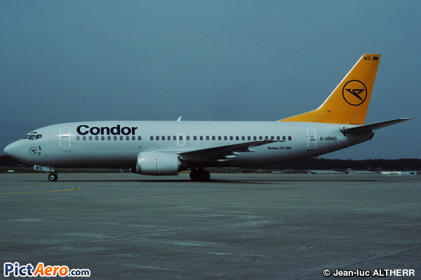 Boeing 737-330 (Condor)