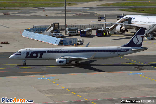 Embraer ERJ-195LR (ERJ-190-200LR) (LOT Polish Airlines)