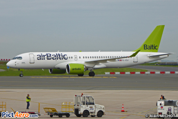 Airbus A220-300 (Air Baltic)
