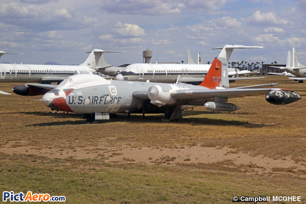 Martin EB-57B Canberra (AMARG)