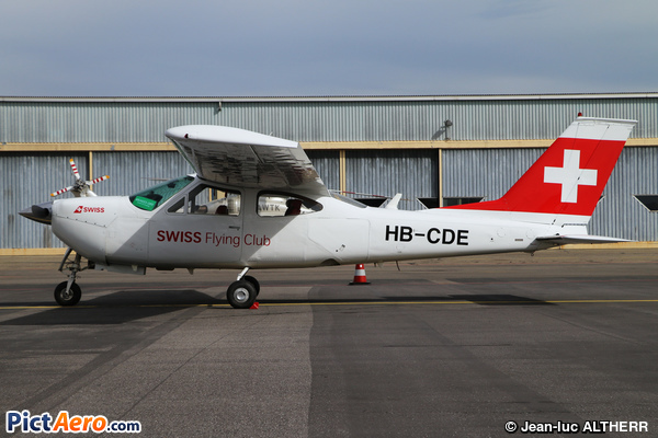 Cessna 177RG Cardinal RG (Swiss Fliying club)