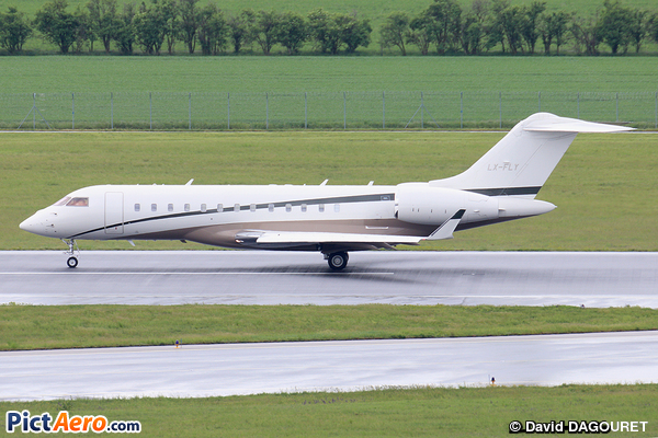 Bombardier BD-700-1A10 Global Express/Global 5000 XRS (Global Jet Luxembourg)