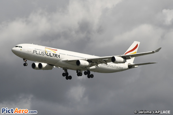 Airbus A340-313X (Plus Ultra)