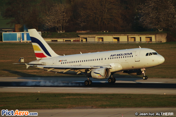 Airbus A319-115 (Air Moldova)