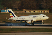 Airbus A319-115 (ER-AXL)