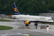 Boeing 757-256/WL (TF-ISJ)