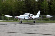 Cessna 310R (C-GJAX)