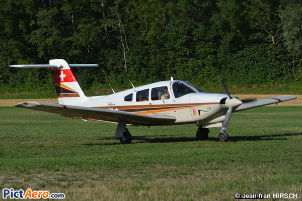 Piper PA-28 RT-201T Turbo Arrow IV (Société d'Aviation de la Gruyère SA)