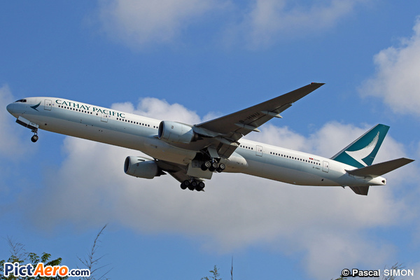 Boeing 777-31H (Cathay Pacific)