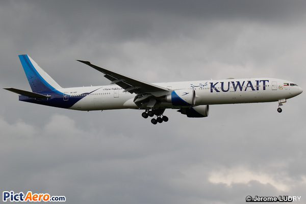 Boeing 777-369/ER (Kuwait Airways)