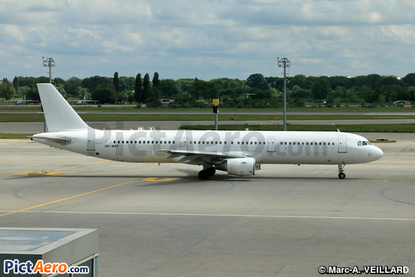 Airbus A321-211 (WindRose Aviation)