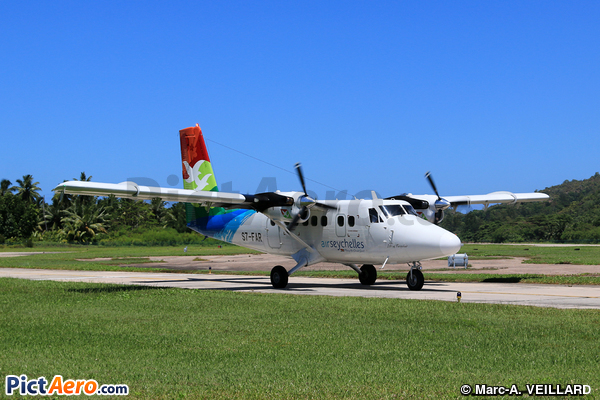 De Havilland Canada DHC-6-400 Twin Otter (Air Seychelles)