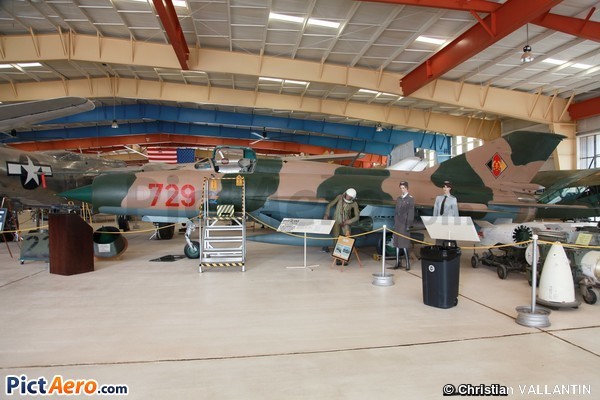 Mikoyan-Gourevich Mig-21 PFM/SPS (War Eagles Air Museum)