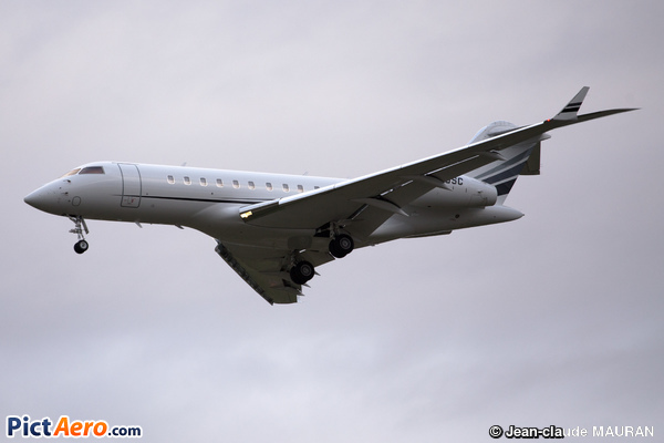 Bombardier BD-700-1A10 Global Express (Stryker Corp)