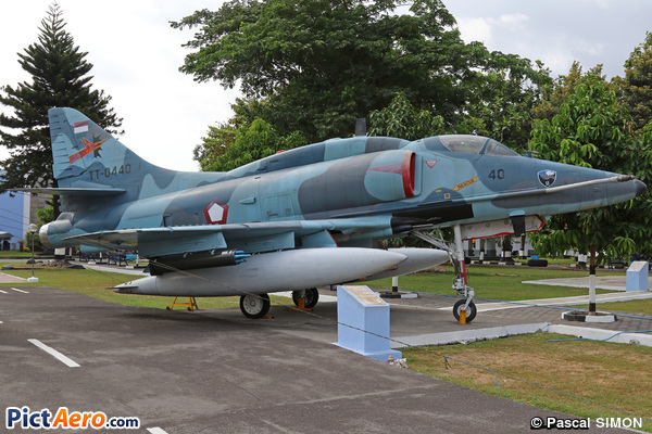 Bouglas A-4E Skyhawk (Indonesia - Air Force)