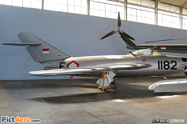 Mikoyan-Gurevich MiG-17PF (Indonesia - Air Force)